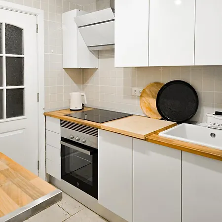 Ocean Vista Elegant Two Bedroom Duplex With Sea Views From Terraces Great Location In Mar 팔름-마르