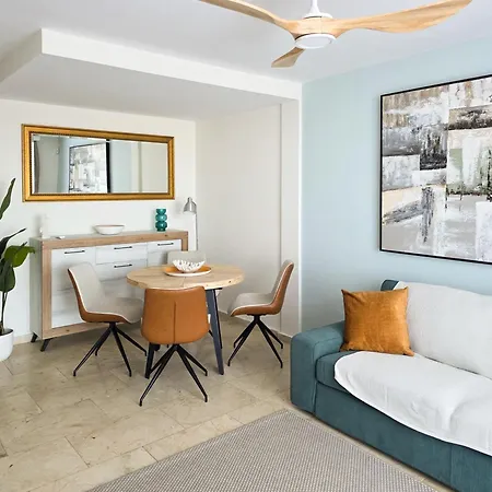 아파트 Ocean Vista Elegant Two Bedroom Duplex With Sea Views From Terraces Great Location In Mar